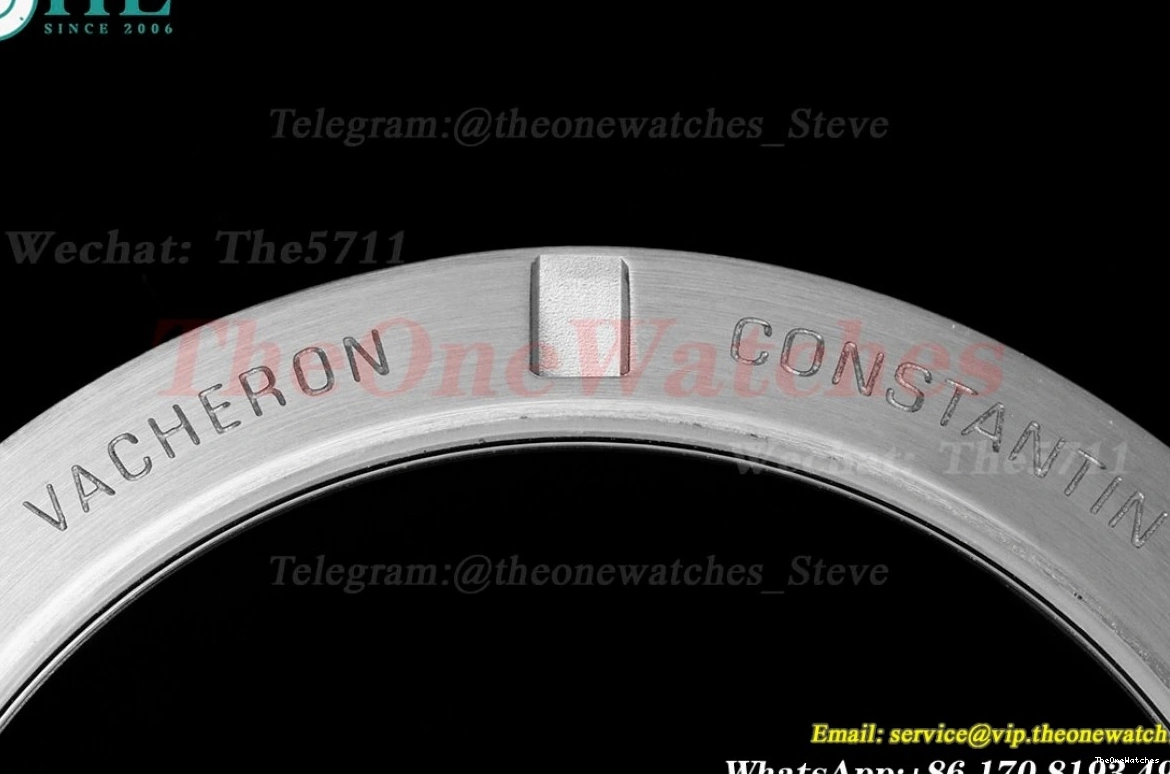 Overseas 5520V RU Dial 8F A7750 Green 41mm SS Mod 0309